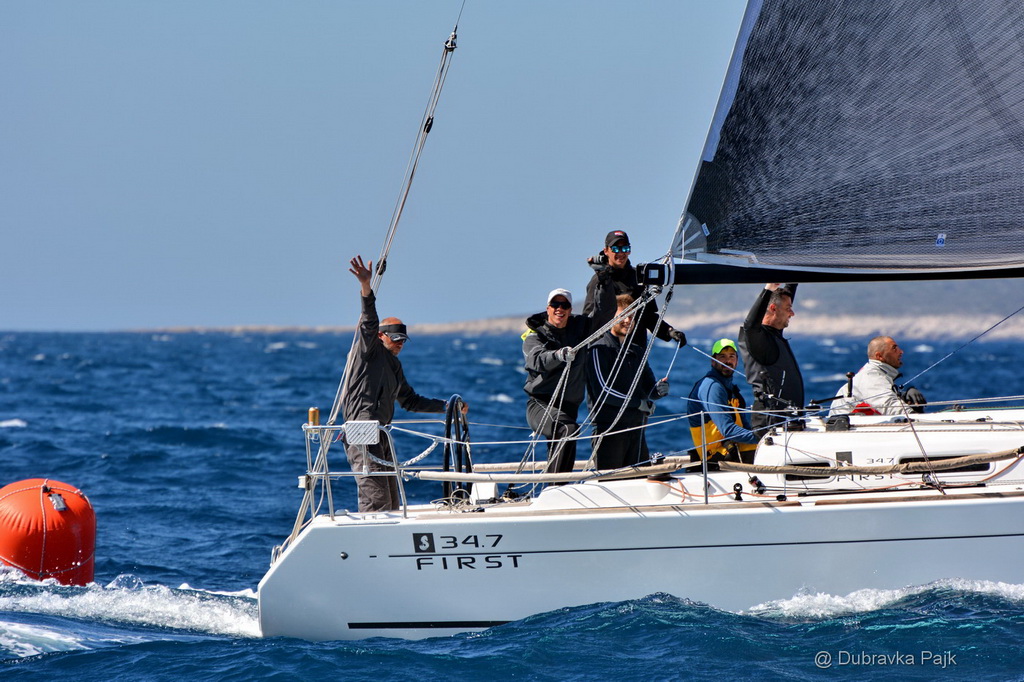 U hvarskom akvatoriju održana XXI. Uskršnja regata U hvarskom akvatoriju održana XXI. Uskršnja regata