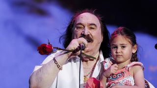 Mišo Kovač i prijatelji na Starom placu u Splitu Mišo Kovač i prijatelji na Starom placu u Splitu