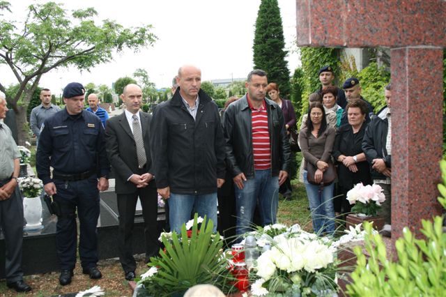 Udruga specijalaca domovinskog rata “Poskoci” Zadar obilježila je 20. obljetnicu pogiblje Svete Denona, pripadnika Specijalne jedinice “Poskoci” Zadar.