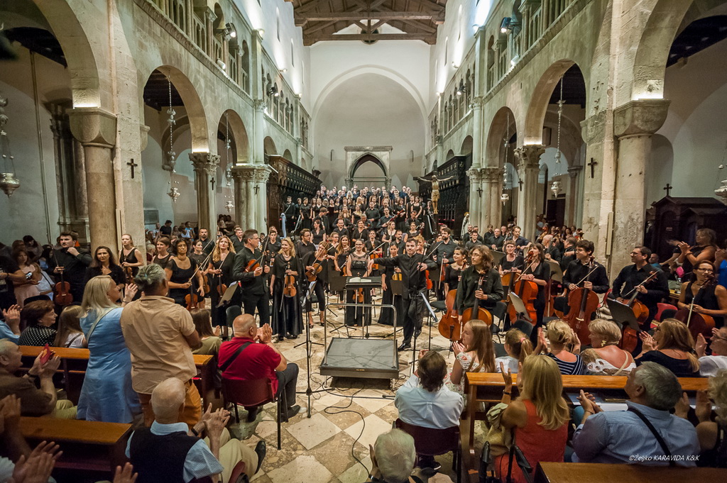 Zadarski komorni orkestar: Beethovenova Deveta simfonija u katedrali Sv. Stošije