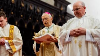 Polnoćka u katedrali svete Stošije