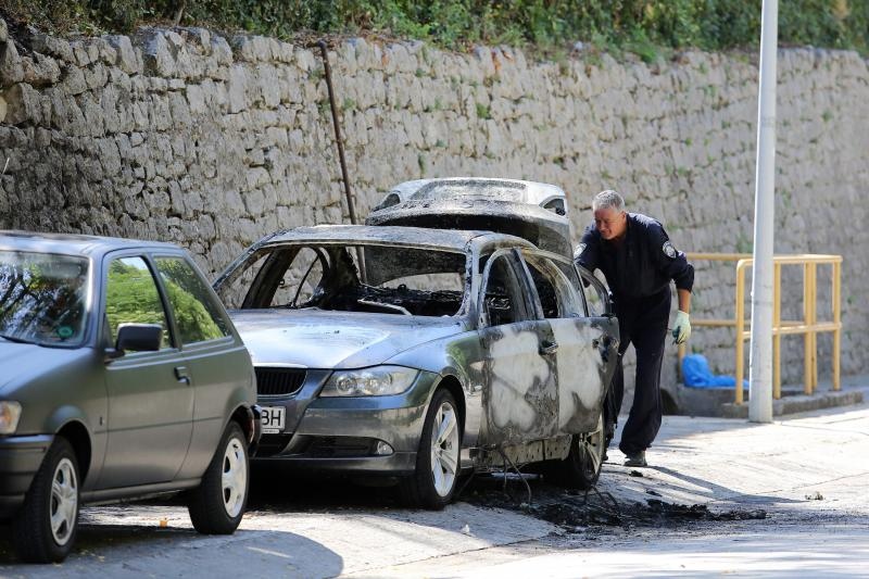 Navijački obračun: Napali četvoricu navijača Levskog pa im zapalili BMW