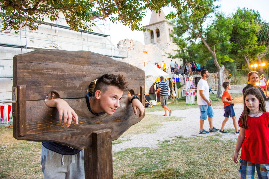 7. Paški srednjovjekovni sajam