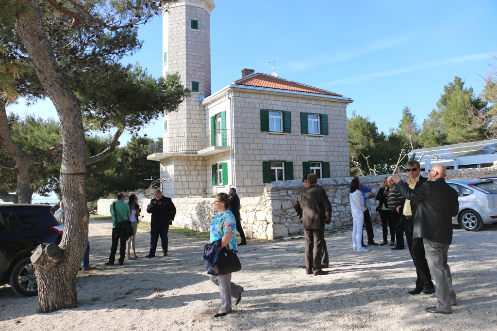 Delegacija Južnomoravske regije u posjeti otoku Viru Delegacija Južnomoravske regije u posjeti otoku Viru