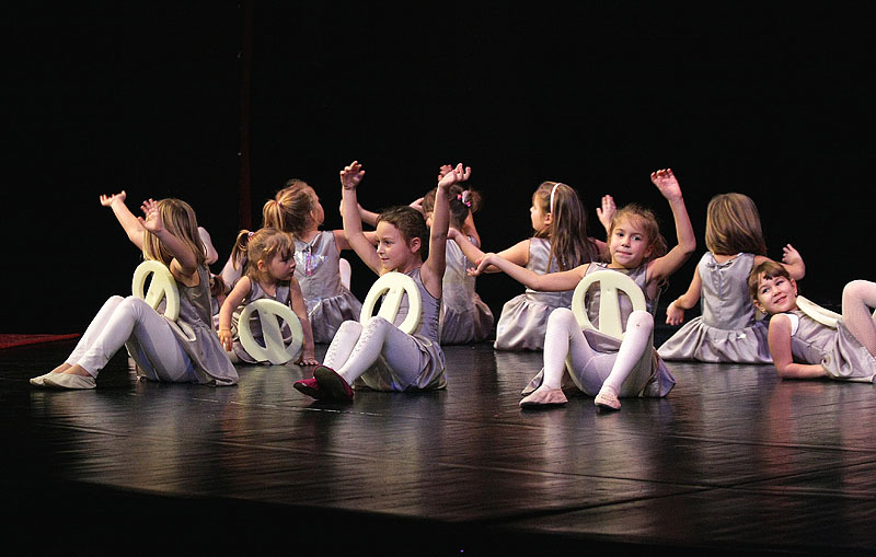 HKK Zadar – Plesna predstava: “Problemi jedne klinceze” (foto: Marin Gospić)