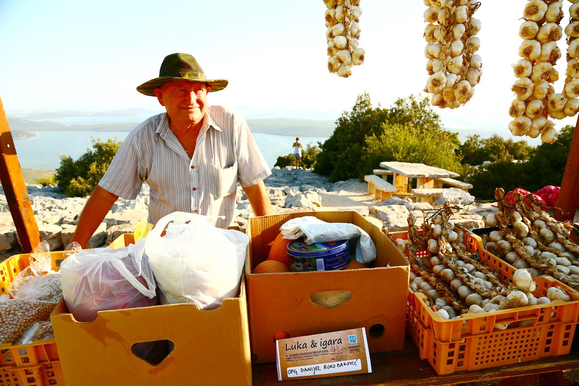 Sajam “Luka i igara” na vidikovcu Kamenjak Sajam “Luka i igara” na vidikovcu Kamenjak