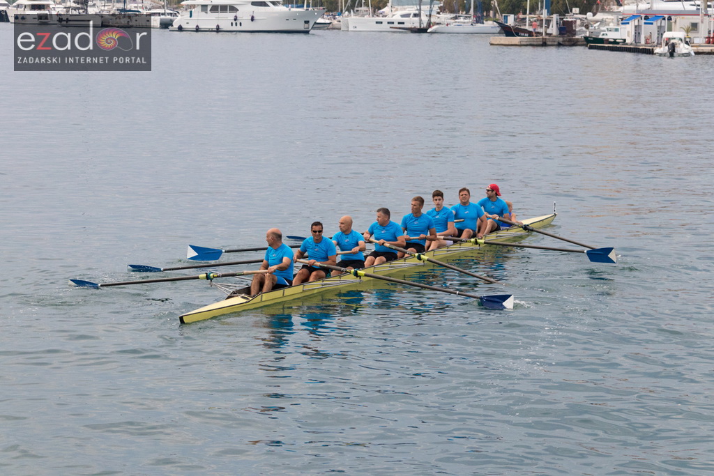 6. “Jadranov veslački dvoboj” osmeraca u uvali Jazine 6. “Jadranov veslački dvoboj” osmeraca u uvali Jazine