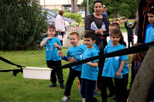 Sportska manifestacija za djecu “1000 koraka kroz 1000 ulica” SŠ “Loptica” Sportska manifestacija za djecu “1000 koraka kroz 1000 ulica” SŠ “Loptica”