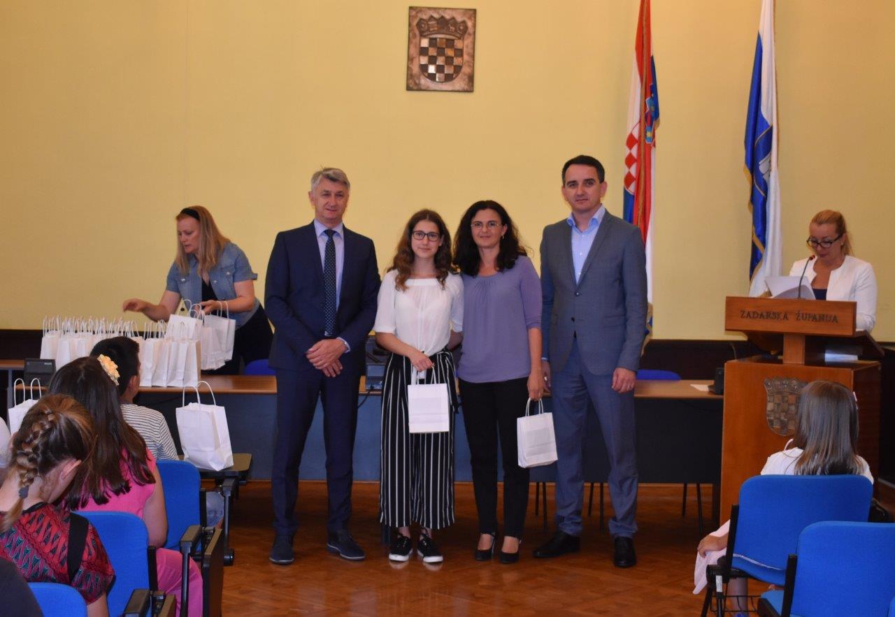 Prijem za nagrađivane učenike osnovnih i srednjh škola