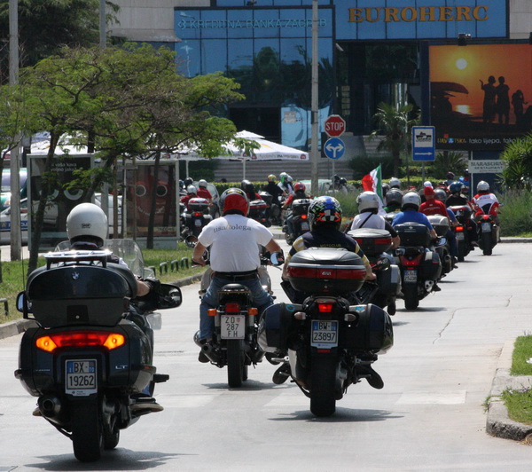 Karusel bikera na Branimirovoj obali u Zadru, Foto: Mladen Malik
