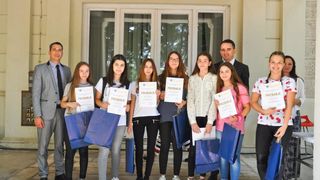 Zamjenik župana primio nagrađene učenike Zamjenik župana primio nagrađene učenike