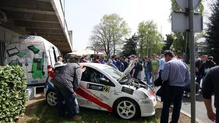 Posjetitelji razgledavaju modele automobila na Zagreb Auto Showu  koji se održava na zagrebačkom Velesajmu.  Photo: Borna Filić/PIXSELL