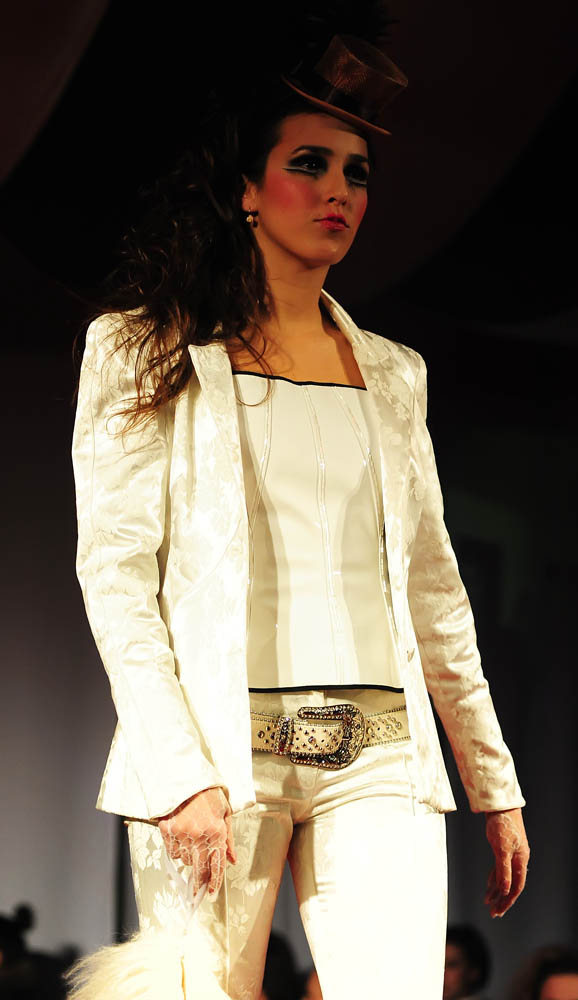 Image 844965 (auto) Image 844965 (auto)