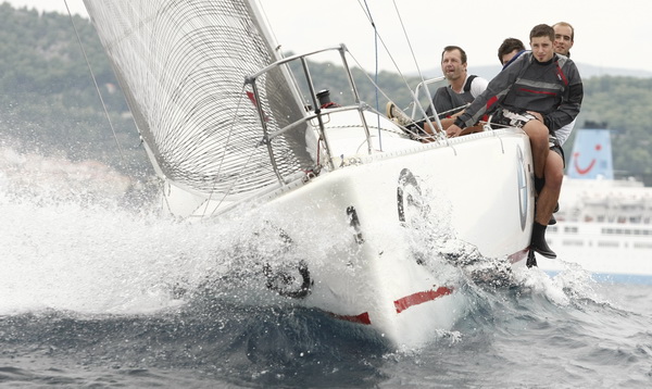 Split, 150909.
Danas je poceo ACI Match Race Cup koji se odrzava u Splitu od 15. – 19. 09 2009.
Na fotografiji: sluzbeni trening posada.
Foto: Duje Klaric / CROPIX