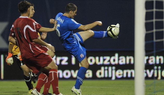 Zagreb, 280712.Stadion Maksimir.2. kolo Max Tv 1. HNL.Nogometna utakmica izmedju GNK Dinamo i HNK Cibalia s.d.d.Na fotografiji: Arijan Ademi.Foto: Damir Krajac / CROPIX