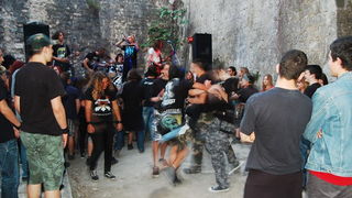 Gitarijada Za šaku metala 2012, foto: Tea Balog Gitarijada Za šaku metala 2012, foto: Tea Balog