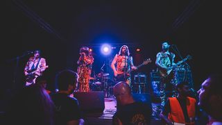 Puntamika: Let 3 i Beštije