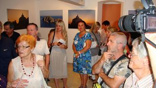 Otvorenje izložbe fotografija “Palagruža” Vinka Pešića u Zavičajnom muzeju Biograd na Moru Otvorenje izložbe fotografija “Palagruža” Vinka Pešića u Zavičajnom muzeju Biograd na Moru