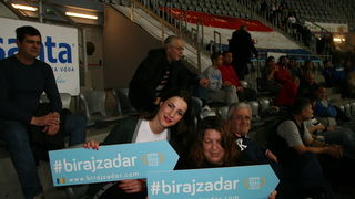 Košarkaši i navijači KK Zadar podržali akciju #birajzadar Košarkaši i navijači KK Zadar podržali akciju #birajzadar