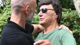 U Croatia Records-u odrzana je promocija novog albuma pjevaca Duska Lokina. U Croatia Records-u odrzana je promocija novog albuma pjevaca Duska Lokina.