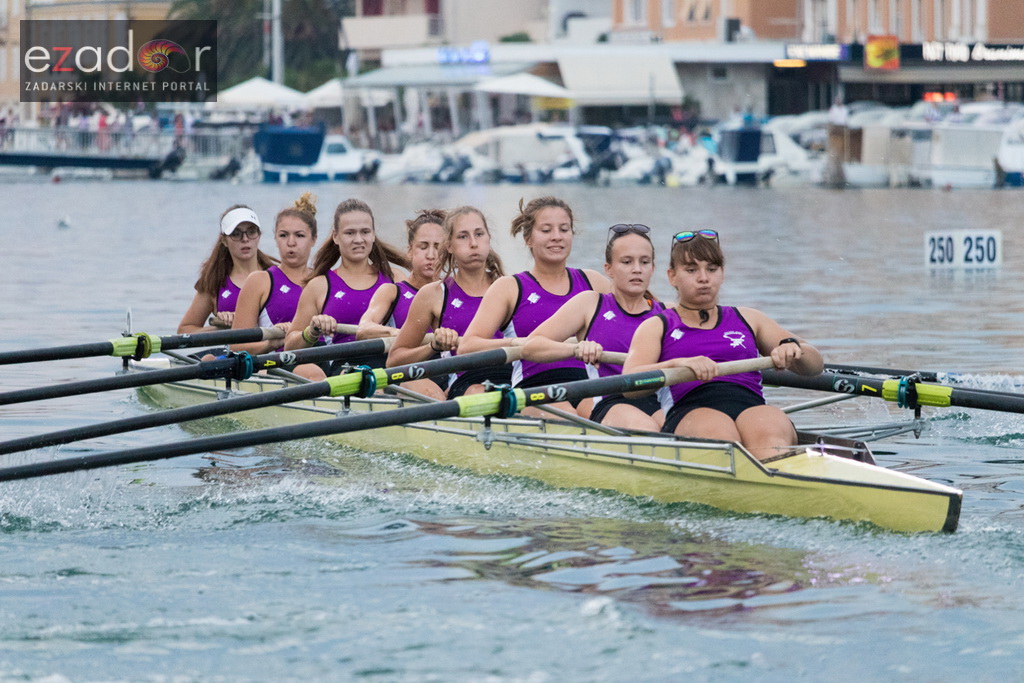 6. “Jadranov veslački dvoboj” osmeraca u uvali Jazine 6. “Jadranov veslački dvoboj” osmeraca u uvali Jazine