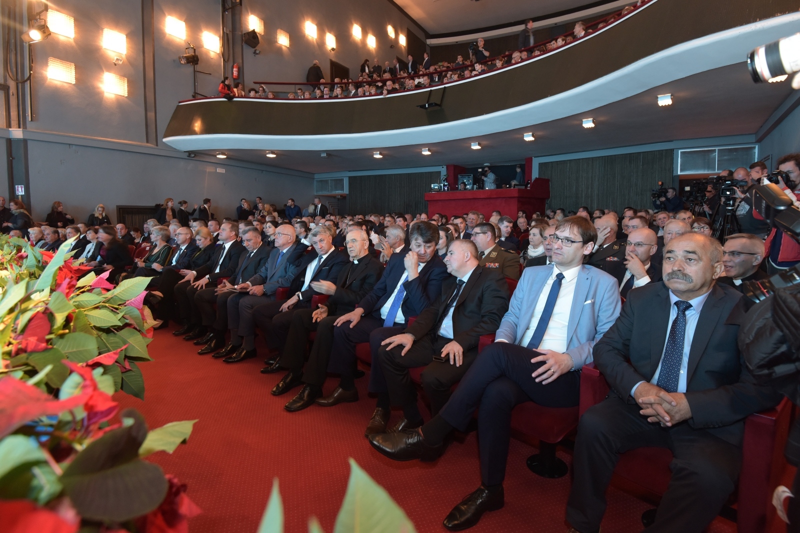 Predsjednica Grabar-Kitarović na svečanoj sjednici Gradskog vijeća Predsjednica Grabar-Kitarović na svečanoj sjednici Gradskog vijeća