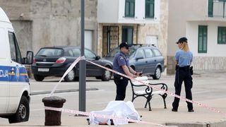 Tisno: U moru pronađeno tijelo nepoznatog mlađeg muškarca Tisno: U moru pronađeno tijelo nepoznatog mlađeg muškarca