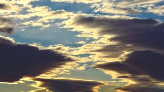 Zimsko svitanje i igra oblaka, foto: Iva Perinčić Zimsko svitanje i igra oblaka, foto: Iva Perinčić