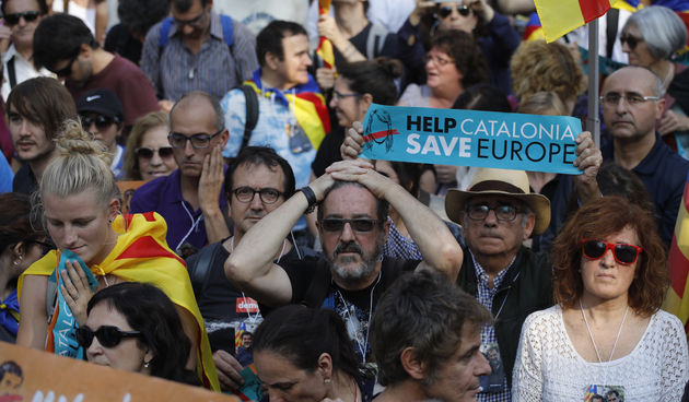 Pogledajte što se događa na ulicama nakon što je Katalonija proglasila neovisnost