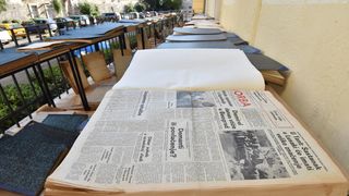 Smočena građa Znanstvene knjižnice Zadar suši se na suncu Smočena građa Znanstvene knjižnice Zadar suši se na suncu