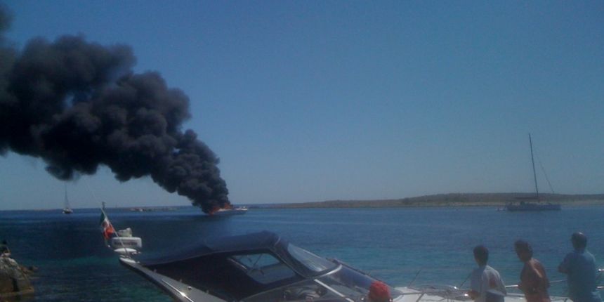 Požar na gliseru kod Premude Požar na gliseru kod Premude
