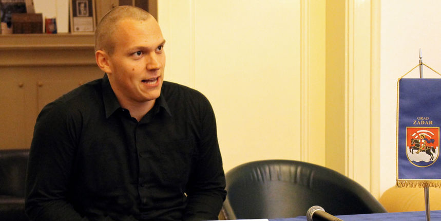 Tin Juričić novi predsjednik Kluba zadarskih studenata Tin Juričić novi predsjednik Kluba zadarskih studenata