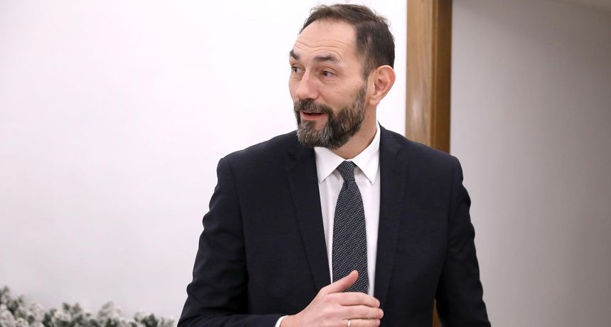 Dražen Jelenić Dražen Jelenić