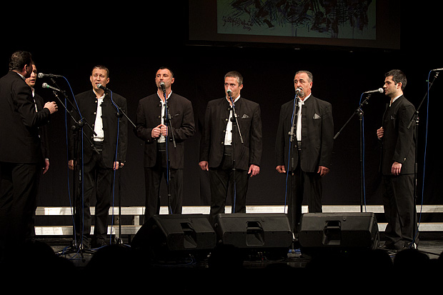 HNK Zadar: “Ljubi s ljubavlju”, foto: Leo Banić HNK Zadar: “Ljubi s ljubavlju”, foto: Leo Banić