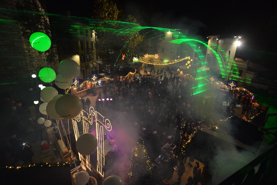 Započeo Advent u Zadru ; foto Iva Perinčić