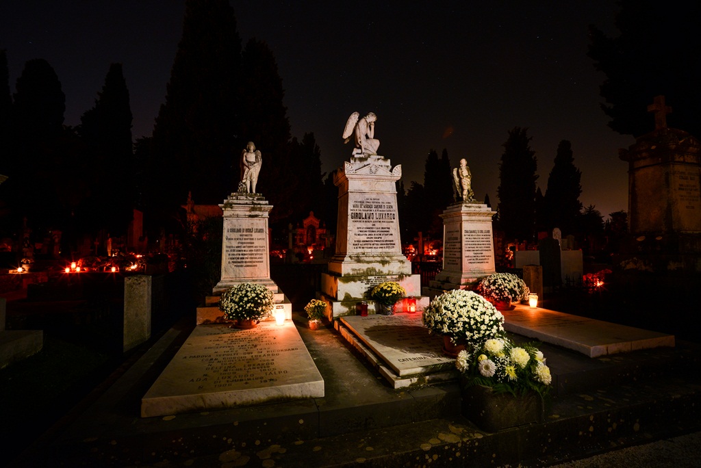 Blagdan Svih svetih na Gradskom groblju Zadar 1. studenog 2016.  Foto: Iva Perinčić
