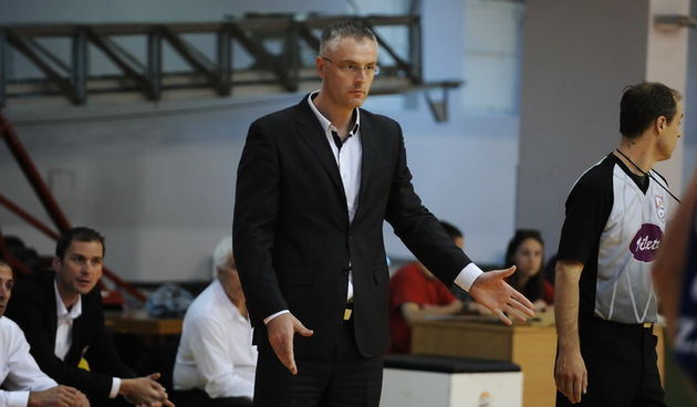 Sibenik, 140513.
Dvorana Baldekin
Utakmica 14 kola A1 lige za prvaka izmedju KK Jolly JBS i KK Zadar.
Na fotografiji: Ivan Velic trener jolly.
Foto: Niksa Stipanicev / CROPIX