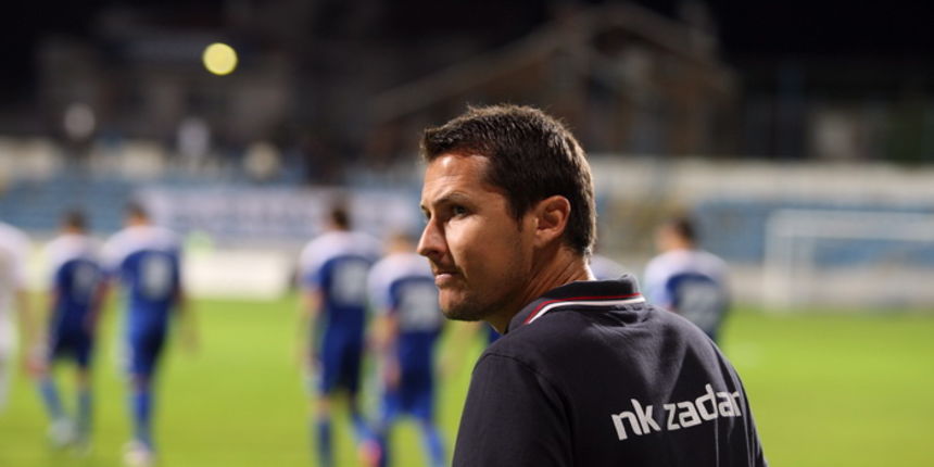 Zadar, 271012. Igraliste Stanovi.Prva HNL liga. Nogometna utakmica Nk Zadar – Nk Rijeka. Igraliste Stanovi. Na fotografiji: trener Zadra Ferdo Milin.Foto: Jure Miskovic / CROPIX Zadar, 271012. Igraliste Stanovi.Prva HNL liga. Nogometna utakmica Nk Zadar – Nk Rijeka. Igraliste Stanovi. Na fotografiji: trener Zadra Ferdo Milin.Foto: Jure Miskovic / CROPIX