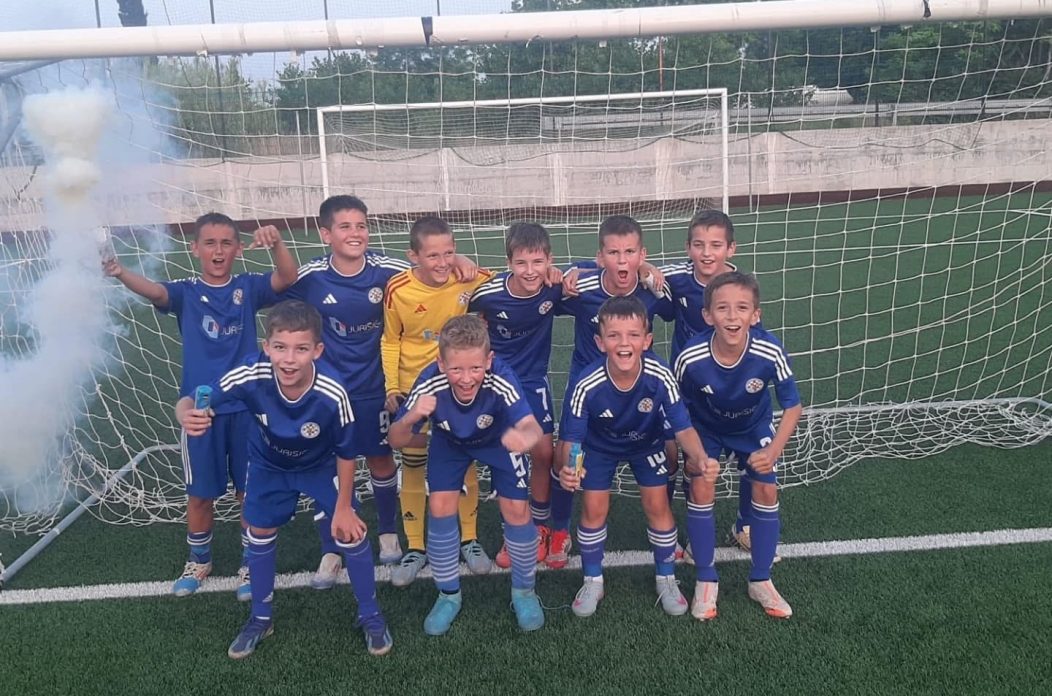 HNK Dalmatinac crno HNK Dalmatinac crno