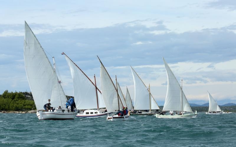 Murter: Po jakoj buri održana je tredicionalna 18. regata Latinsko idro – Murter 2015. Photo: Duško Jaramaz/PIXSELL Murter: Po jakoj buri održana je tredicionalna 18. regata Latinsko idro – Murter 2015. Photo: Duško Jaramaz/PIXSELL