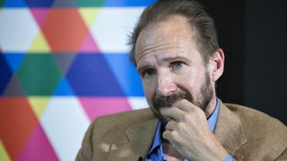 Osmi Festival zidovskog filma Zagreb – Festival tolerancije obiljezava 20. godisnjicu filma Schindlerova lista redatelja Stevena Spielberga, u kojem je posebni gost festivala Ralph Fiennes glumio nacistickog zlocinca Amona Goetha, a producirao ga je dire Osmi Festival zidovskog filma Zagreb – Festival tolerancije obiljezava 20. godisnjicu filma Schindlerova lista redatelja Stevena Spielberga, u kojem je posebni gost festivala Ralph Fiennes glumio nacistickog zlocinca Amona Goetha, a producirao ga je dire