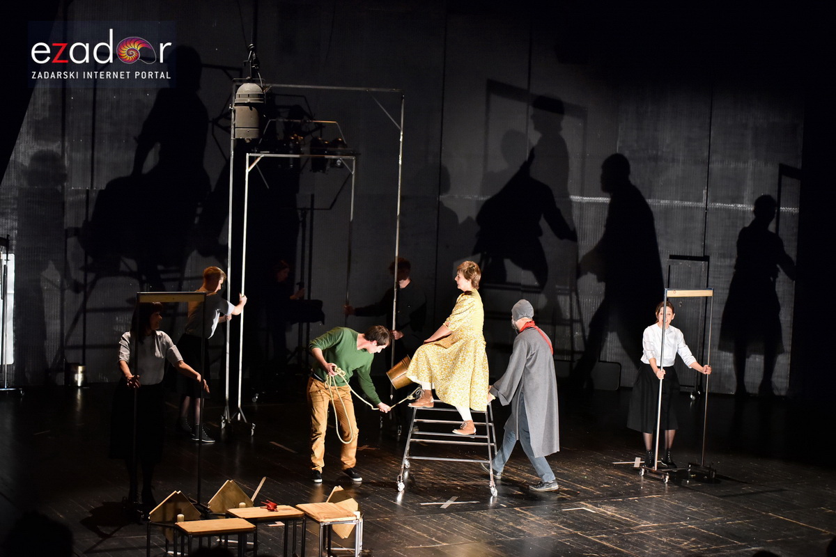 Premijera predstave “Nikome pravo” u Kazalištu lutaka Zadar Premijera predstave “Nikome pravo” u Kazalištu lutaka Zadar