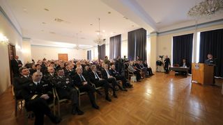 Na Sveučilištu u Zadru održan znanstveni kolokvij o VRO Maslenica