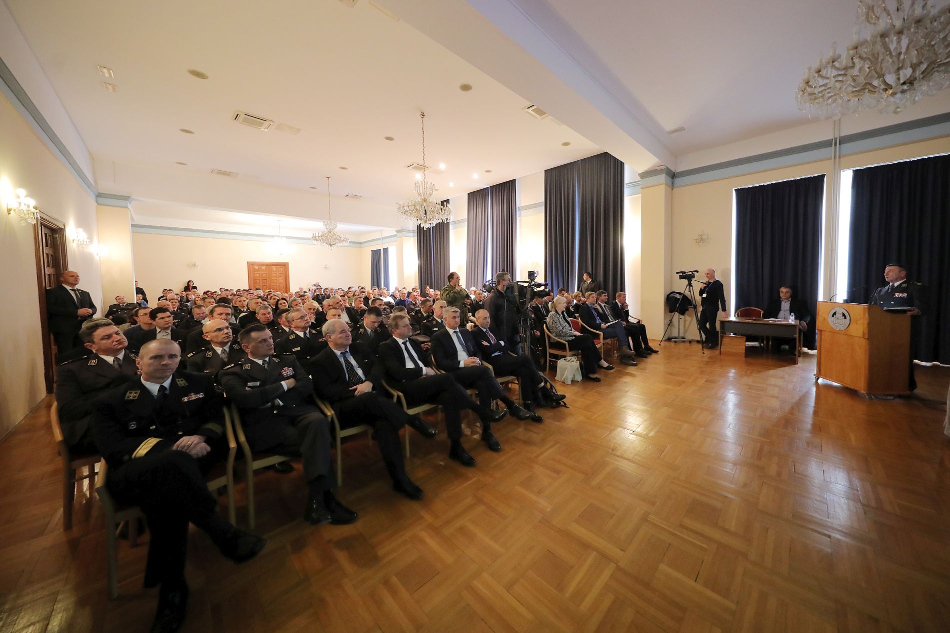 Na Sveučilištu u Zadru održan znanstveni kolokvij o VRO Maslenica