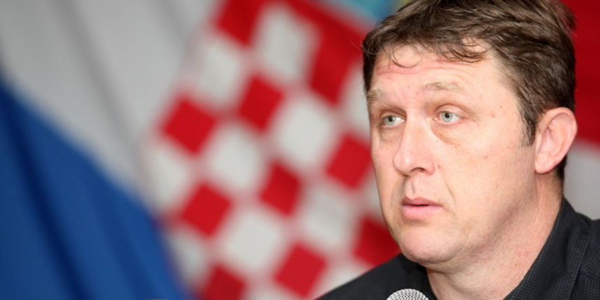 Zadar, 120412.
HVIDRA Zadar u Domu sindikata odrzala je skuptinu na kojoj izabire nove ljude za tijela Udruge koja broji 1.300 clanova, donosi i odluku o promjeni osobe za zastupanje HVIDRE koju je do sada zastupao Ivica Arbanas.
Nafotografiji : Ivica Arb Zadar, 120412.
HVIDRA Zadar u Domu sindikata odrzala je skuptinu na kojoj izabire nove ljude za tijela Udruge koja broji 1.300 clanova, donosi i odluku o promjeni osobe za zastupanje HVIDRE koju je do sada zastupao Ivica Arbanas.
Nafotografiji : Ivica Arb