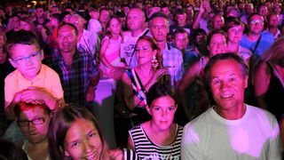 Virsko ljeto 2016: Dražen Zečić Zeko i Banana Band raspjevali i rasplesali Vir