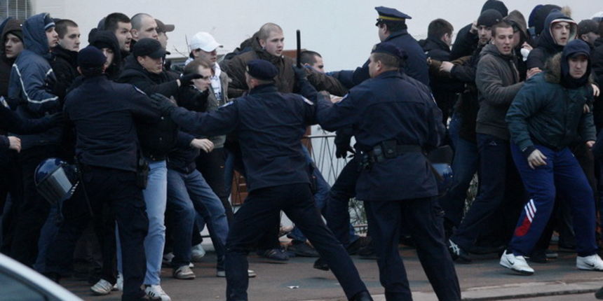 Neredi ispred dvorane, Jure Miskovic / CROPIX