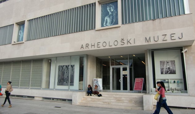 Arheoloski muzej