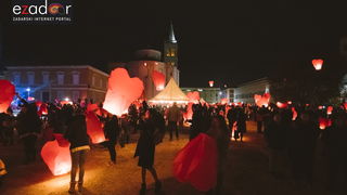 Humanitarni svjetlosni spektakl “Zaželi ljubav 2018.” @ Forum