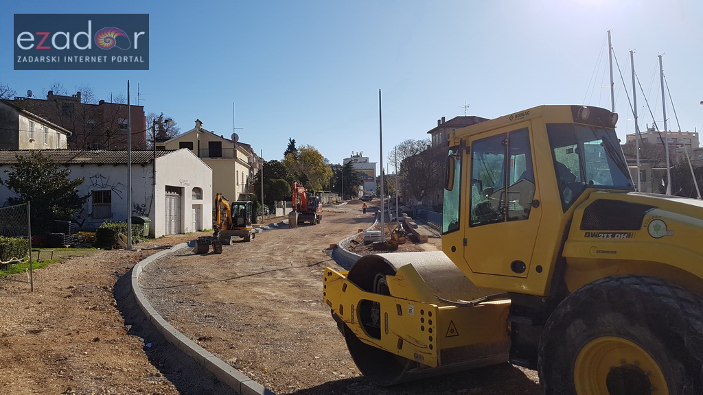Radovi na proširenju križanja J.J. Stossmayera i Ivana Meštrovića u Vruljici Radovi na proširenju križanja J.J. Stossmayera i Ivana Meštrovića u Vruljici